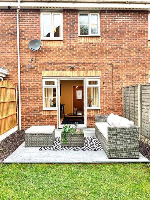 Damson Drive- Boutique Holiday home Oldbury (West Midlands)